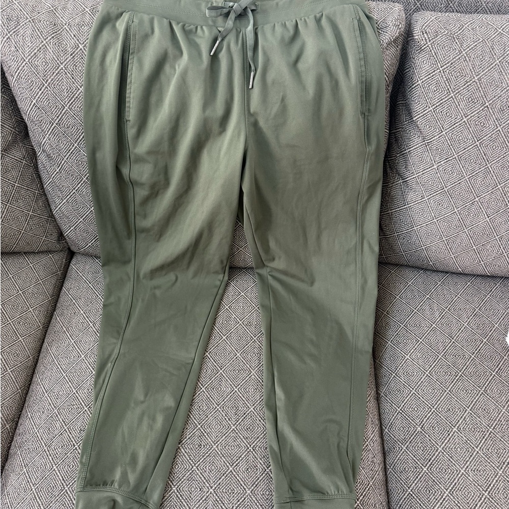 Avia Women’s Olive green Jogger Pants